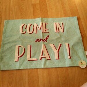 💲5⃣ DOLLARS  ▶▶Cute enticing bath rug